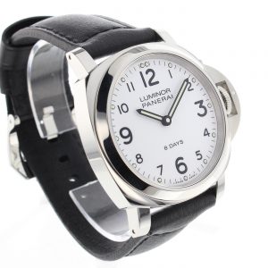 The comfortable copy Panerai Luminor PAM00561 watches have black leather straps.