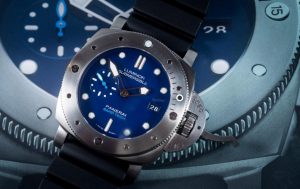 The durable copy Panerai Luminor Submersible 1950 BMG-TECH™ PAM00692 watches are made from BMG-TECH™. 