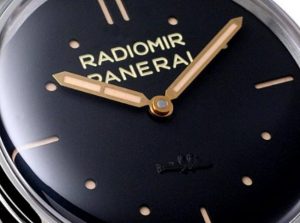 The 47 mm copy Panerai Radiomir PAM00425 watches have black dials.