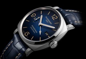 The limited replica Panerai Radiomir 1940 PAM00945 watches have blue dials.