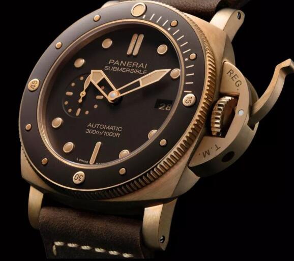 The bronze case and brown dial sport a distinctive look of retro style.