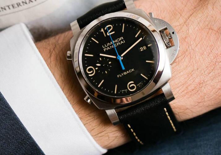 The Panerai Luminor 1950 provides the great readability.