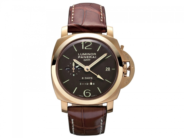 The 18k rose gold fake watch has brown dial.
