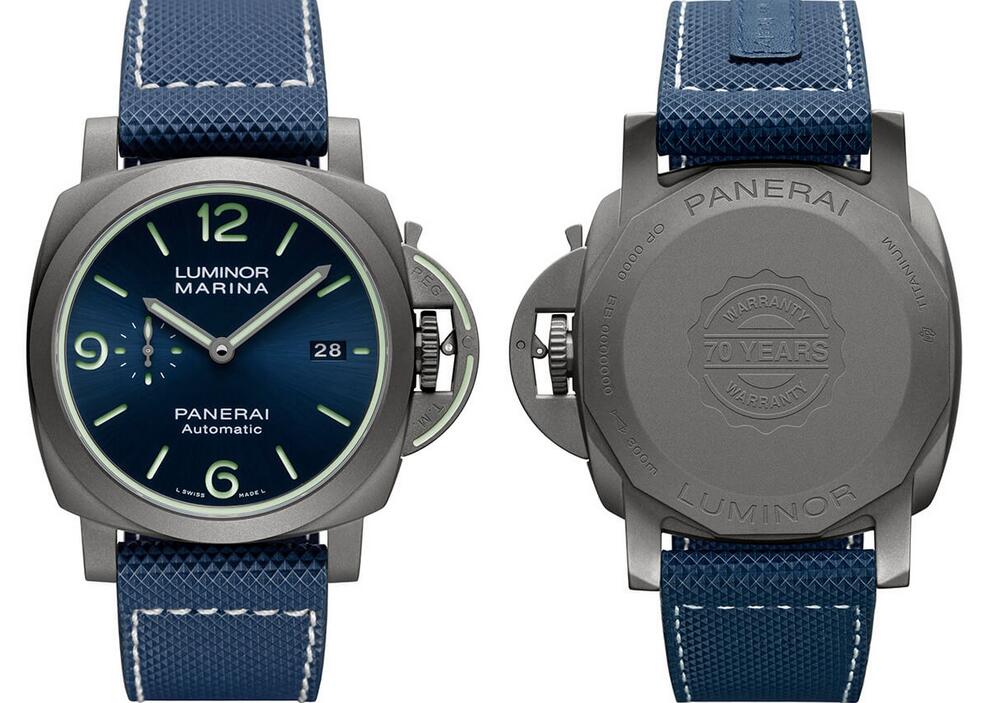 Cheap fake watches are decorated with fashionable blue color.